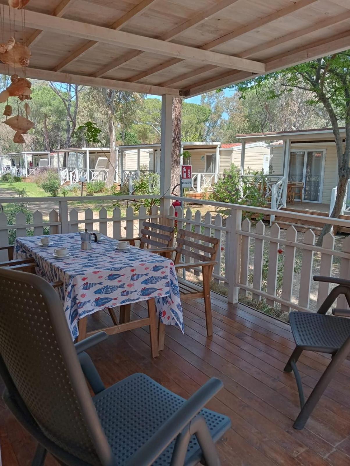 Camping I Melograni Marina Di Bibbona Exterior foto